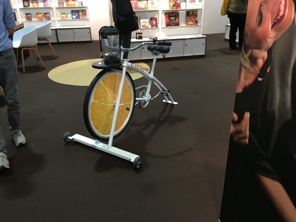 Bild: Fahrrad in Halle 4.1 der Buchmesse